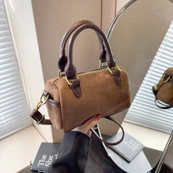 Нова модерна чанта-възглавница 2023, дамска есенно-зимна класическа чанта в ретро стил от мека кожа, чанта през рамо с едно рамо
