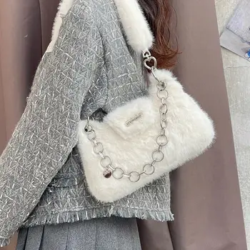 Нови аксесоари Y2K Дамски чанти Плюшен чанта под мишниците в корейски стил Чанта през рамо с веригата за жени Модни Коледни подаръци 2023 година